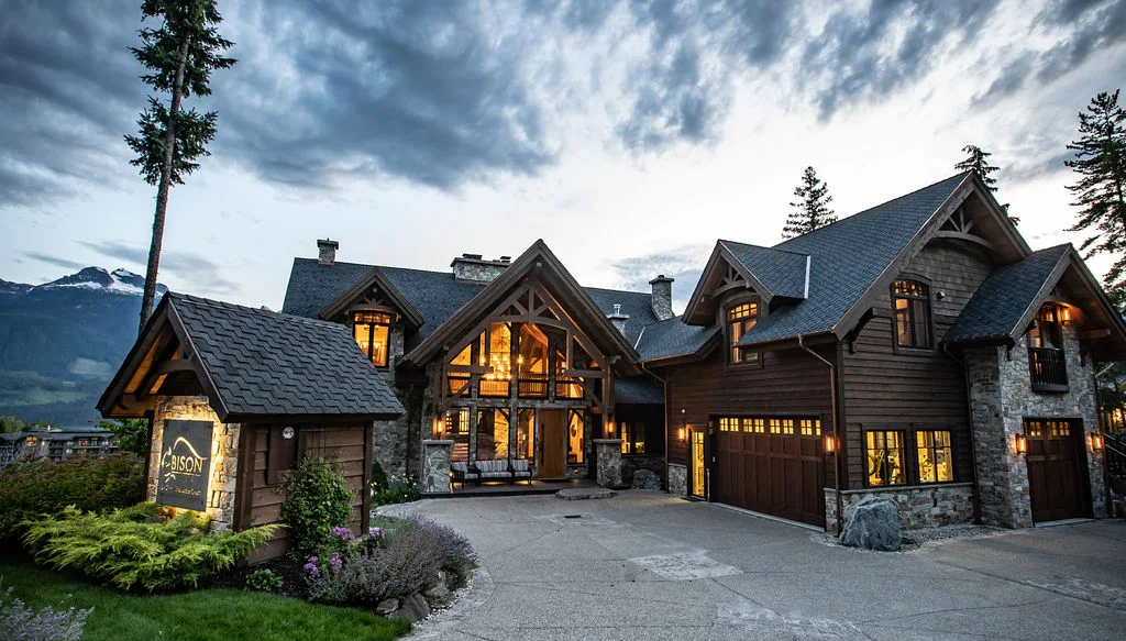Bison Lodge Revelstoke, BC